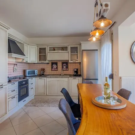 Ioulia Villa Gouves