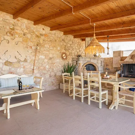 Ioulia Villa Gouves